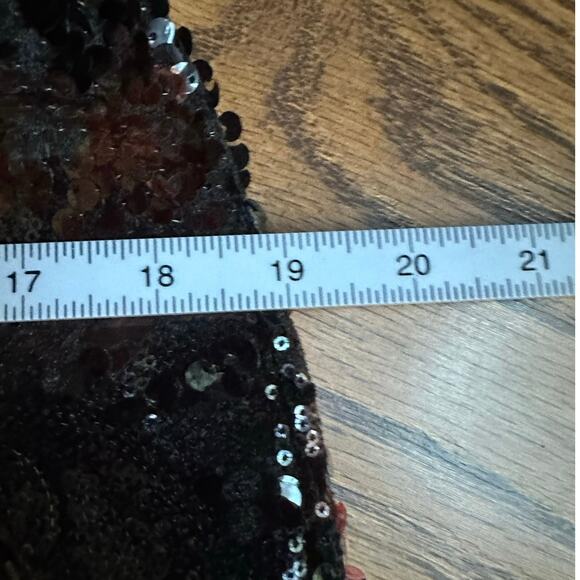 Guess Large Sequin Black Crimson Underlay High Waisted NWT Semi Formal Dress - Picture 10 of 10